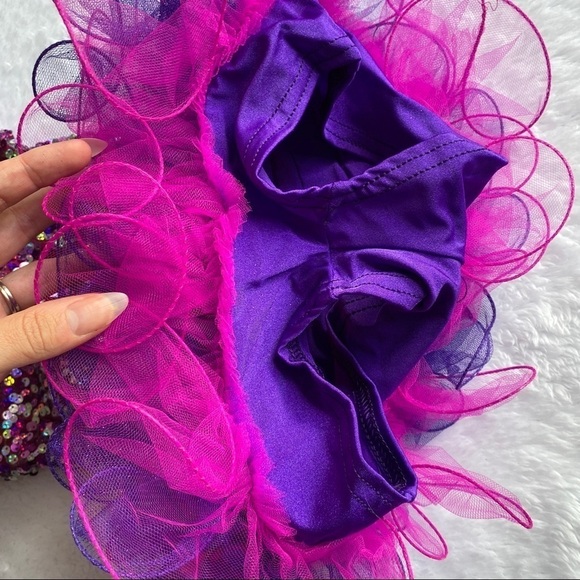 Beautiful dance tutu / skate costume multi sequin - Picture 7 of 9